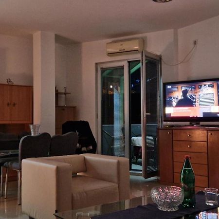 Apartman Natasa 3 Vrsac Exteriér fotografie
