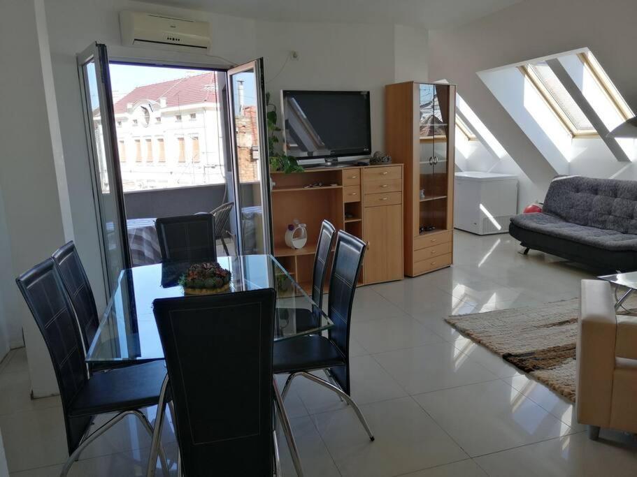 Apartman Natasa 3 Vrsac Exteriér fotografie